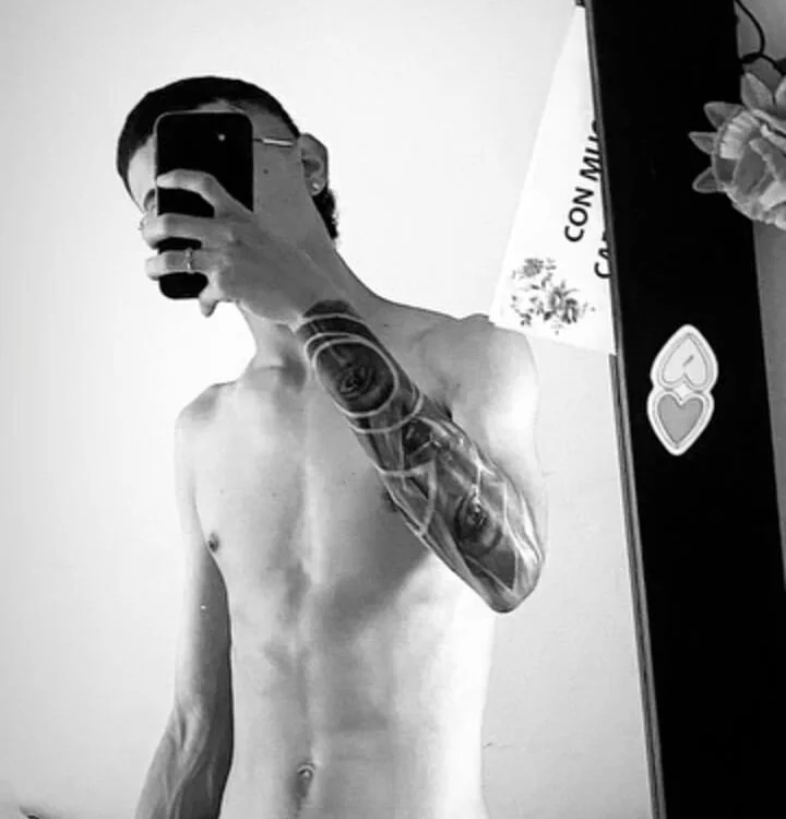 asher_lux Offline XXX-Chat