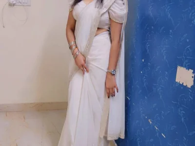Hot-Jiya-