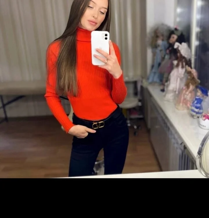 Miri_Elise's Offline XXX Chat