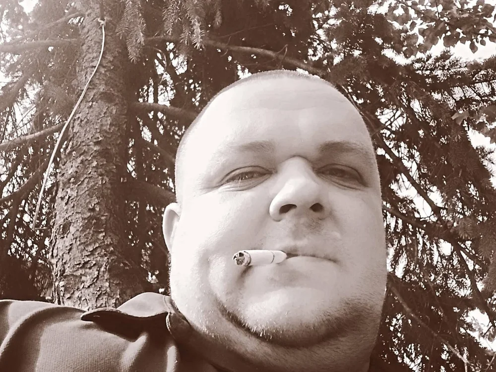 Rasta1987@xh's Offline XXX Chat