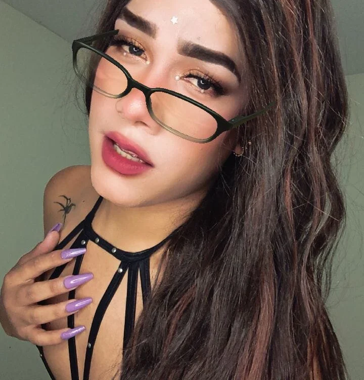Офлайн-чат XXX zoe_23baby