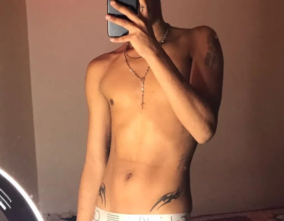 EnnzoLucca Offline XXX-chat