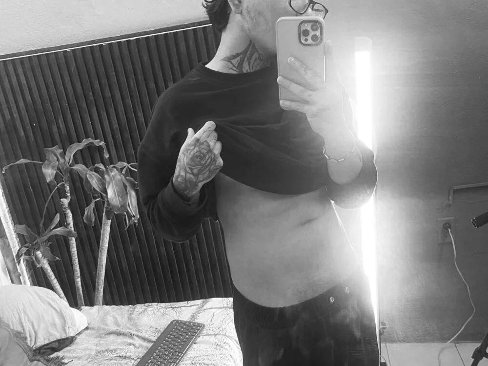 noah_west19 Offline XXX Chat