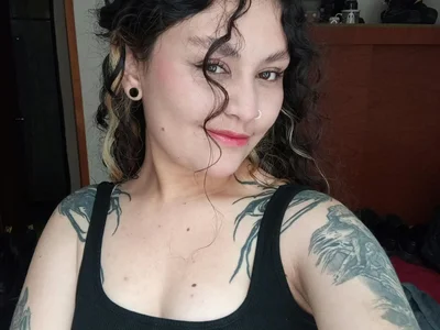 Loreiaa - Girl 