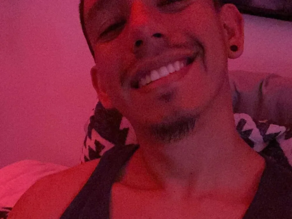 Gabuxo69: офлайн-секс-чат