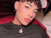 Romiosex webcam model