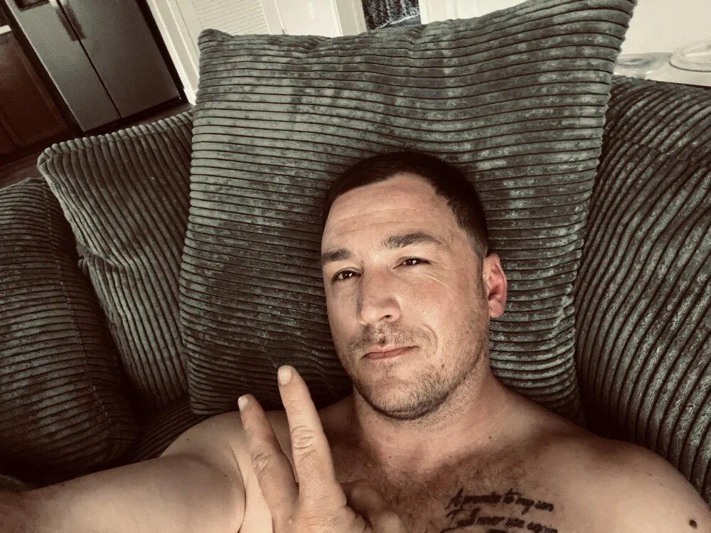 maxxxclouds Offline XXX-Chat