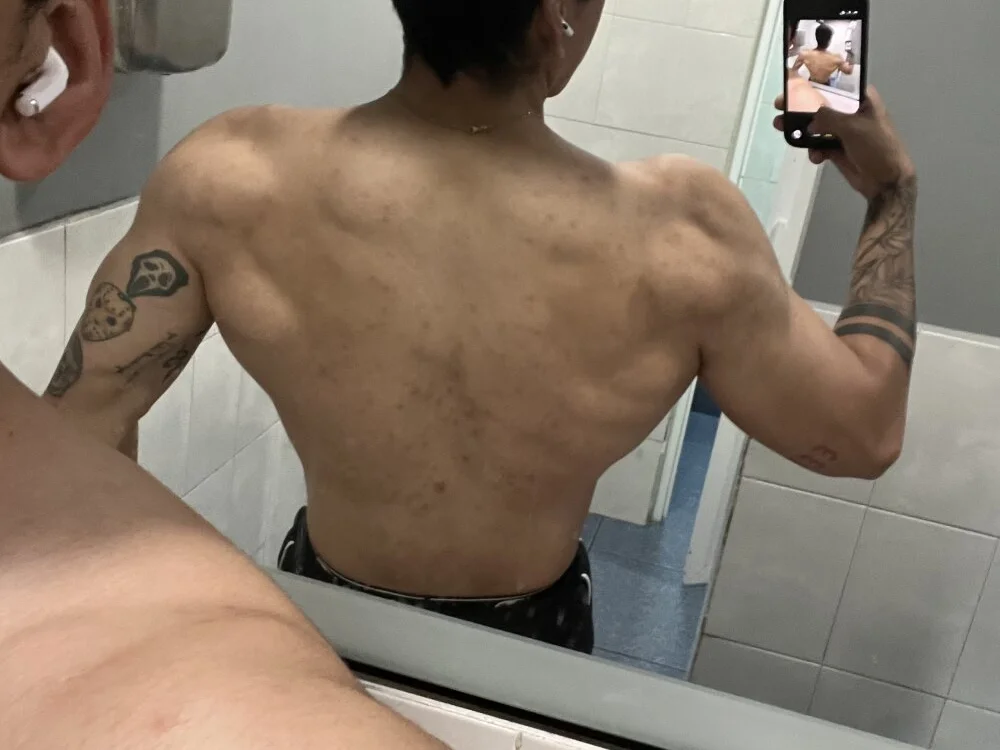 AlejandroRMC's Offline XXX Chat