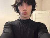 LeonBoykisser webcam thumbnail