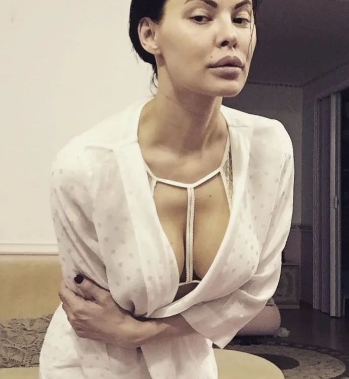 RoyalCamille's Offline XXX Chat