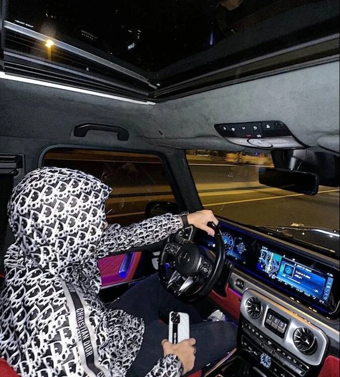 Bruno18cmmmmkk Adlı Modelin Çevrimdışı XXX Sohbeti