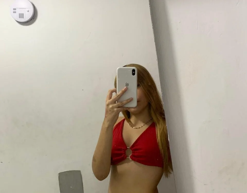 zury_cute1's Offline XXX Chat