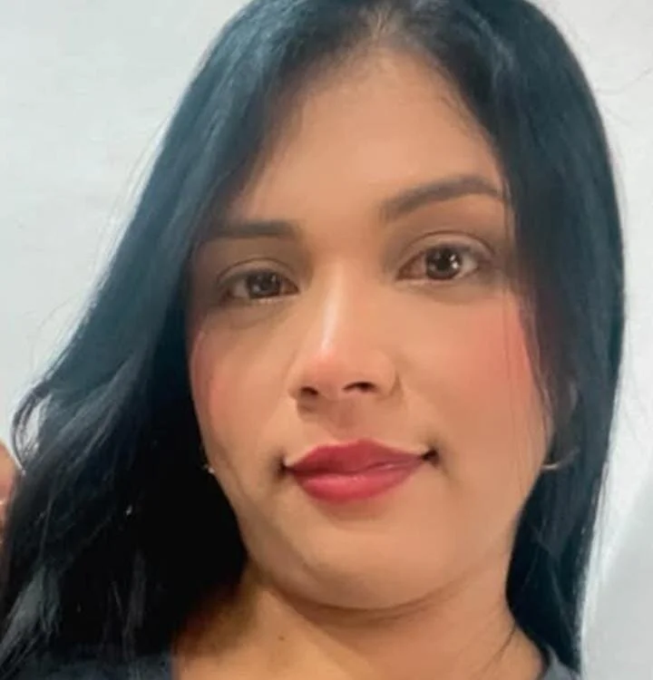 IvetteRosy's Offline XXX Chat