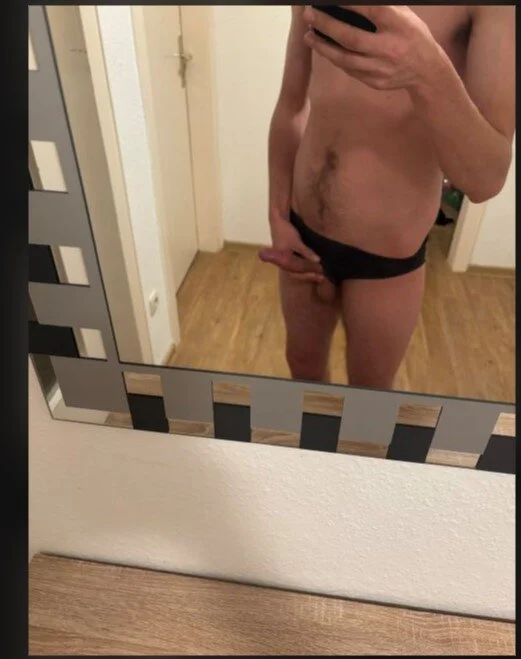 YoungBoyNRW1 Offline XXX-Chat