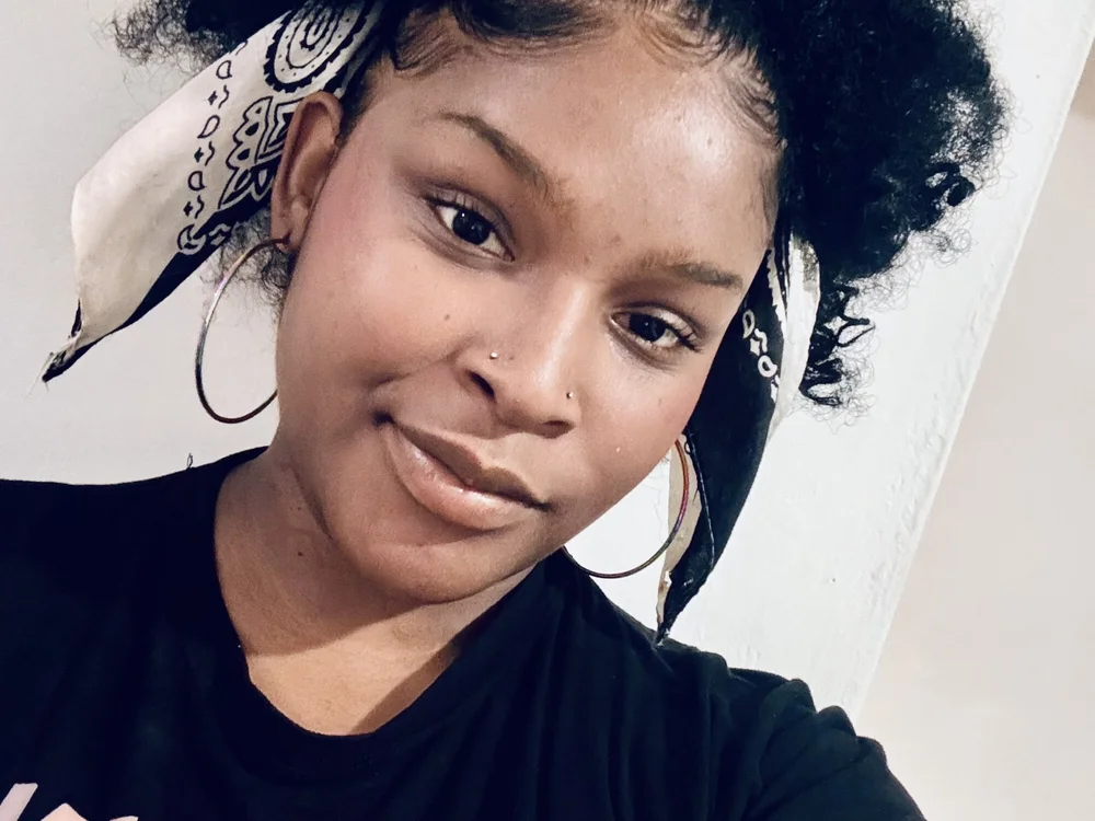 Gaia_Bennet offline chatrum