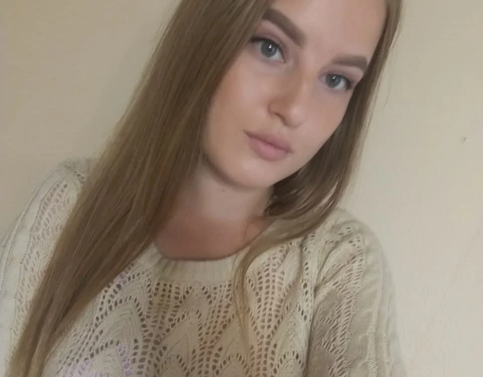 PerfectBritney's Offline Chat Room