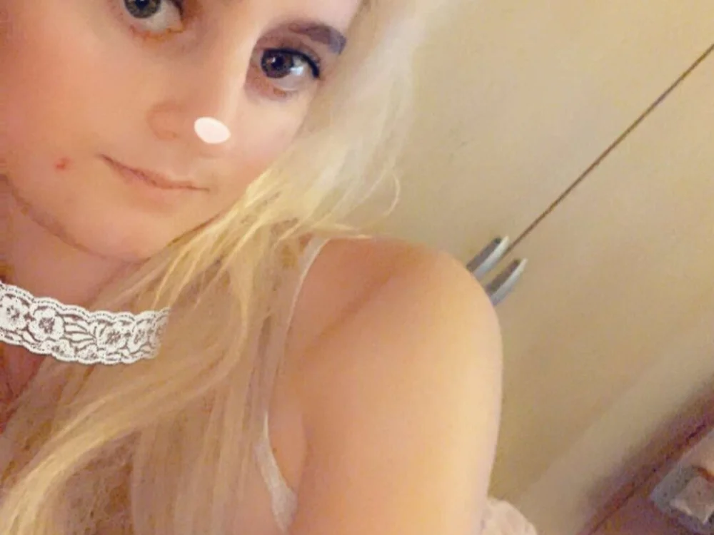 girldance13's Offline XXX Chat