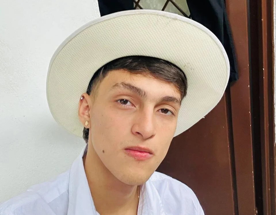 NoahMaels Chat XXX Ngoại tuyến