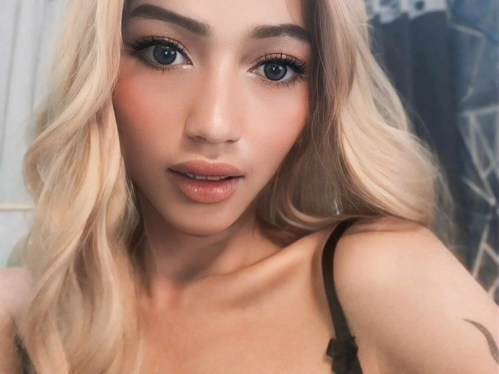 Caitlyn_Naughty 오프라인 XXX 채팅