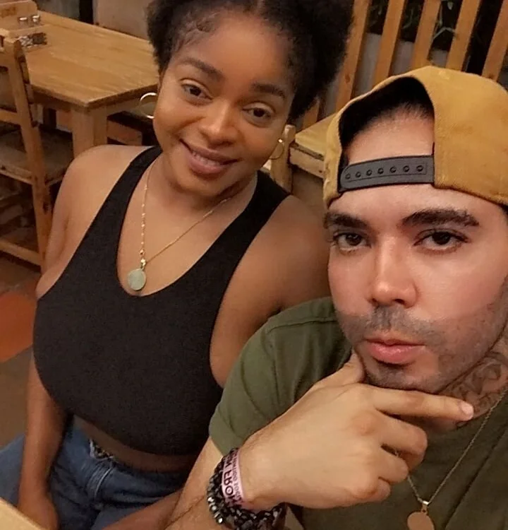 blue_eross' Offline Chat Room