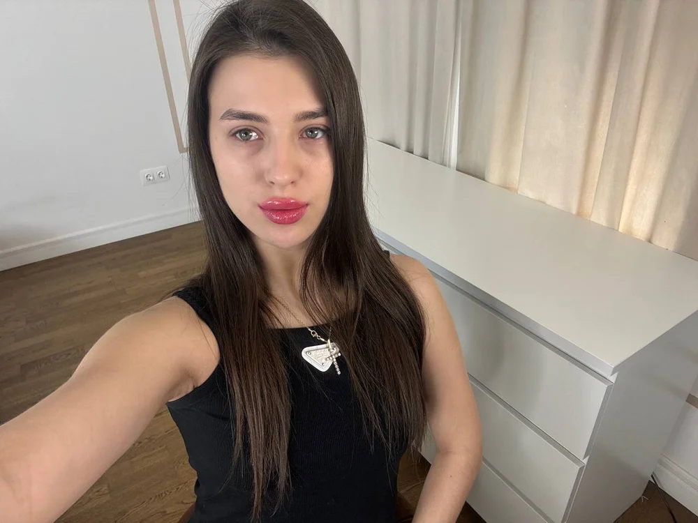BeverlyRoset's Offline Chat Room