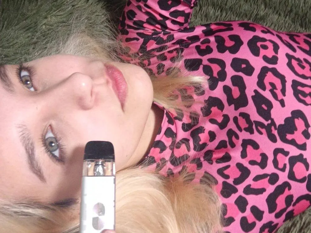 NenaBreiter offline XXX-chatje