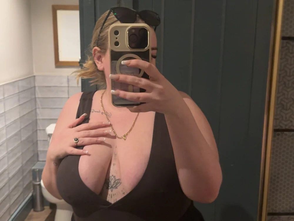 alexiablackkxx cam model