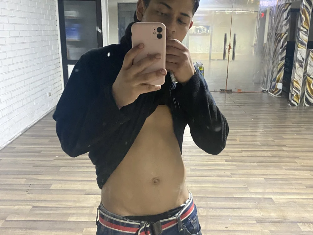 abrxhxm788999's most recent online preview