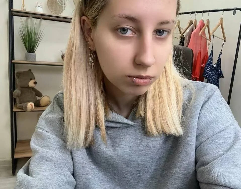 EmilyReyess' Offline XXX Chat