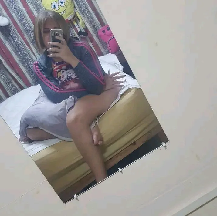 LaSofi-y-Elnegro Chat XXX offline