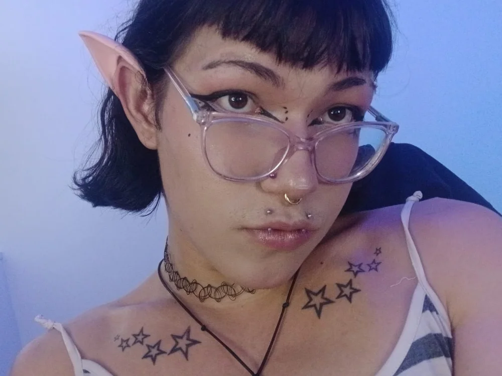 lilith_ayanami Offline XXX-chat