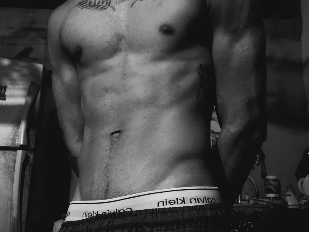 Oscar_andres19 offline XXX-chat