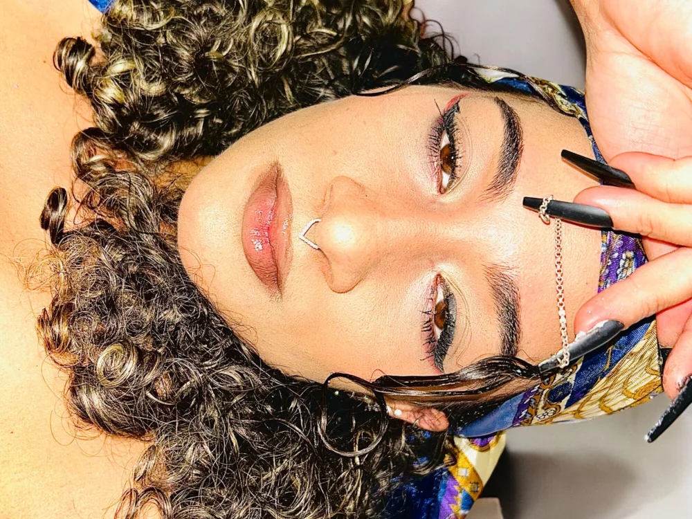 Safirasantini's Offline Chat Room