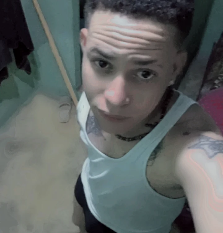 jhosia12n Offline XXX chat