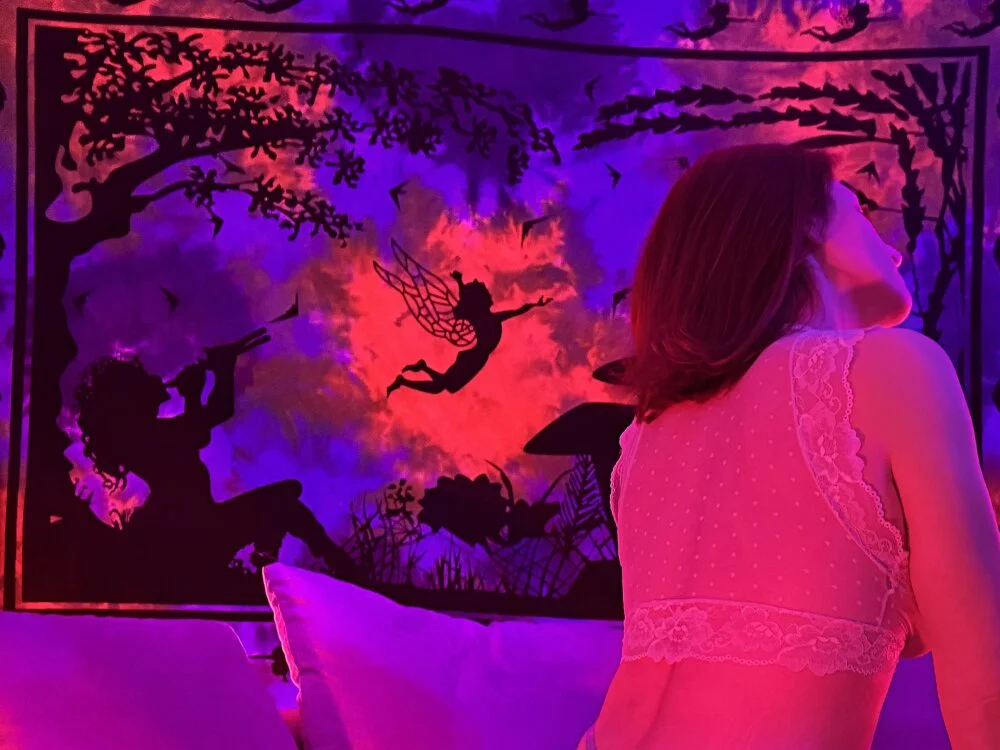 AnnaHaunter18's Offline XXX Chat