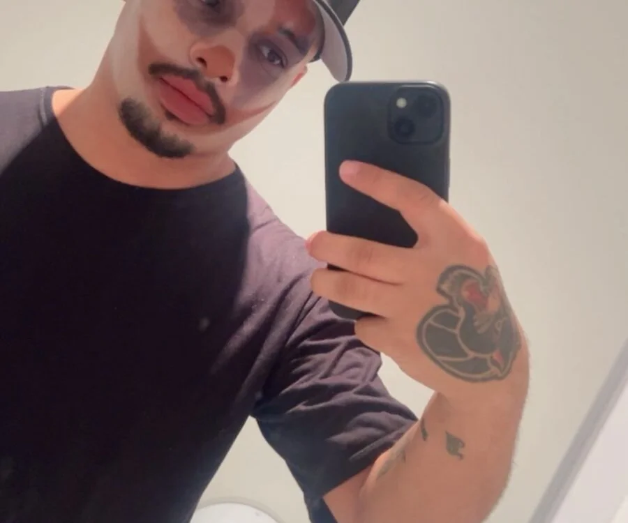 Mobtcreator23 offline XXX-chat