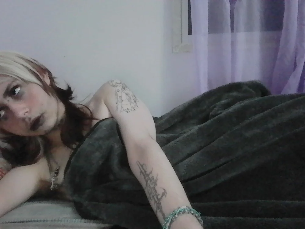 valkittyegirll Offline XXX-Chat