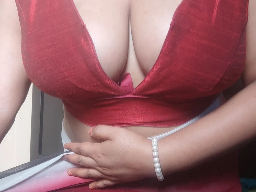 Silent_bdgirl Adlı Modelin Canlı XXX Sohbeti