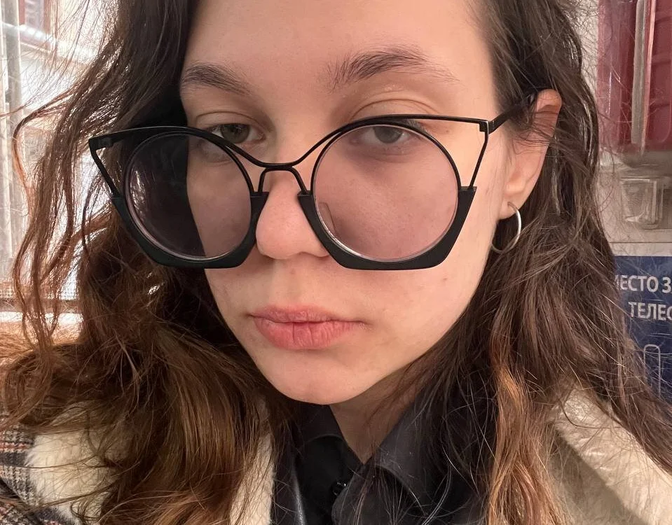 LucettaBouler's Offline Chat Room