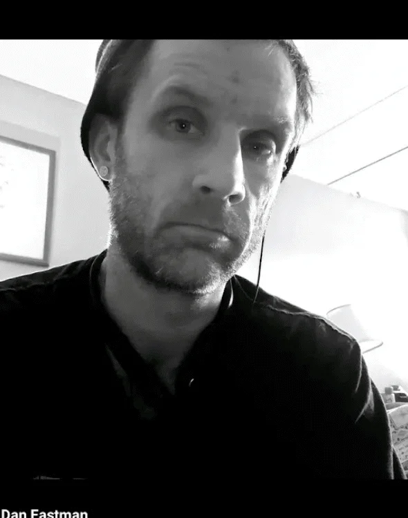 Chatroom XXX hors ligne de Mrdano0000