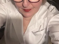 German-Milf-Angie 现场XXX聊天