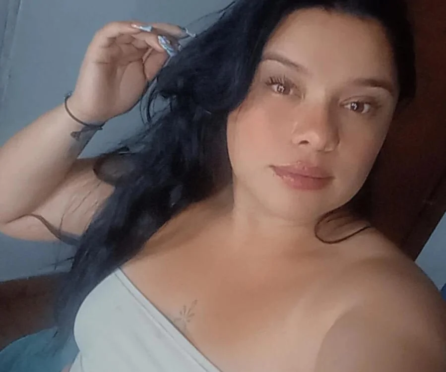 Miss_Zafira_BDSM's Offline Chat Room
