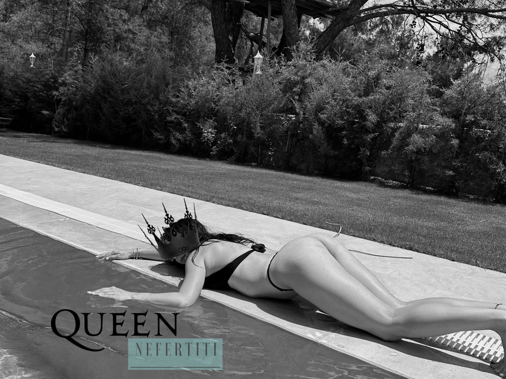 QuennNefertiti Chat XXX offline