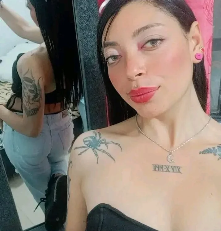 Helen_andrews' Offline XXX Chat