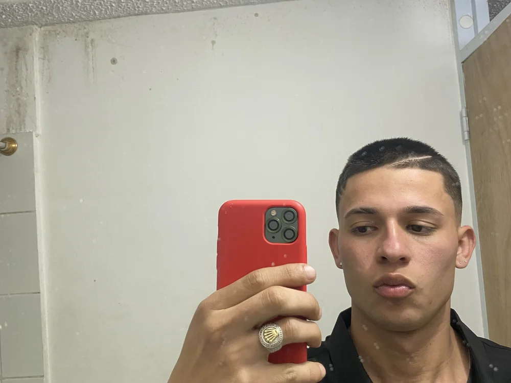 Sebasxxxpor's Offline XXX Chat