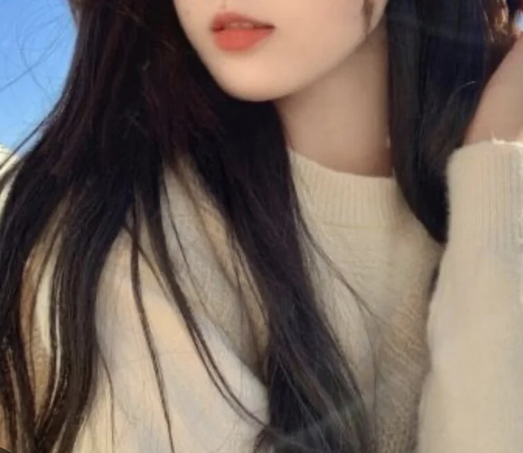 thuythuy-cute-2k's Offline XXX Chat