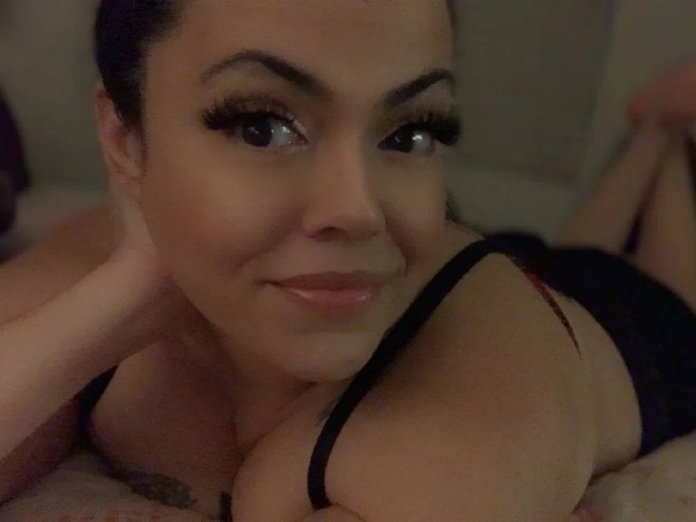 FlirtyMoni's Offline XXX Chat