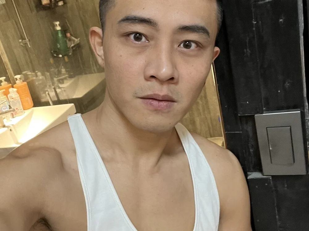 deansu0819 Chat XXX Ngoại tuyến