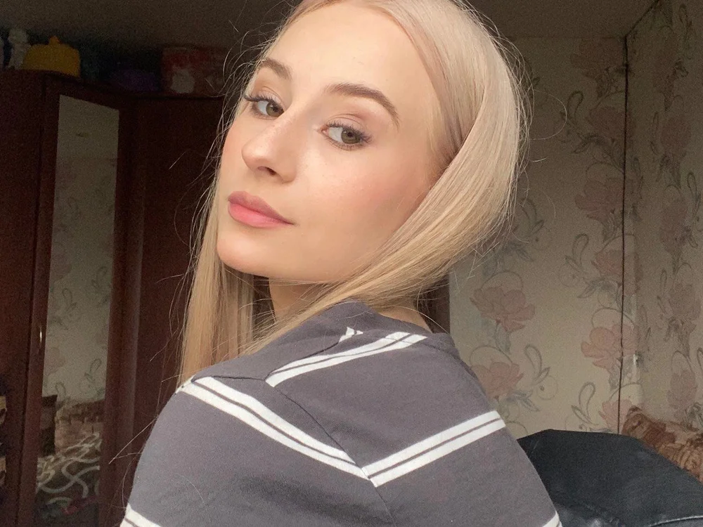 GloriaDougla's Offline XXX Chat