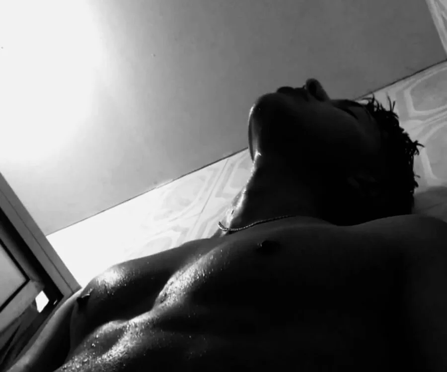 Diego_Navas1 離線 XXX 聊天